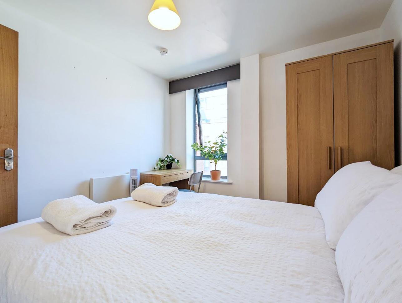 ליברפול Guest Room In City Centre Near Key Attractions מראה חיצוני תמונה