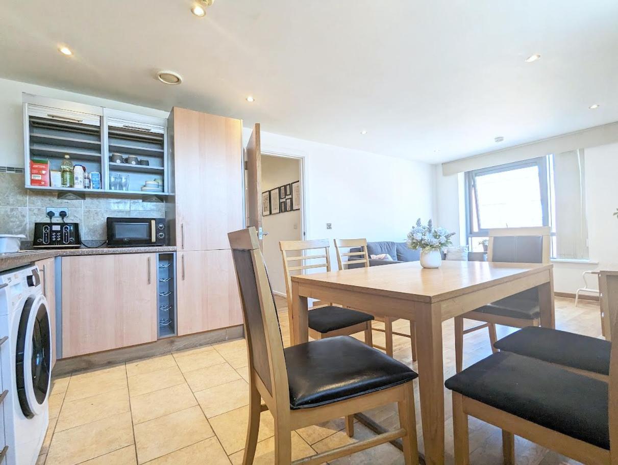ליברפול Guest Room In City Centre Near Key Attractions מראה חיצוני תמונה